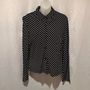 Ann Taylor Black and White Diagonal Striped Blouse Size M